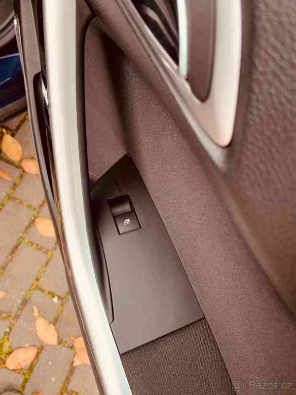 Opel Astra 2,0   J SPORTS TOURER - foto 17