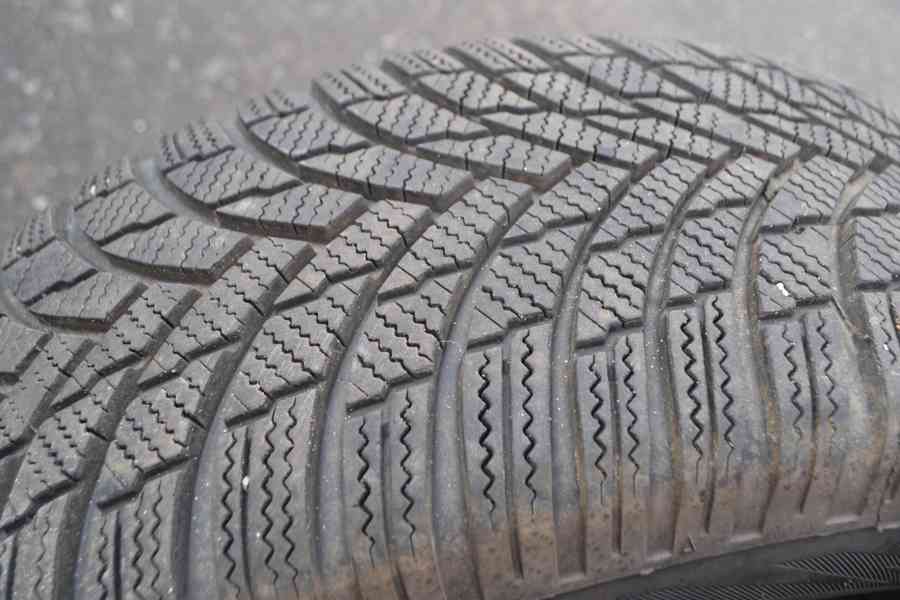 Š.Karoq, S.Ateca – Zánovní zimní komplet 215/60R16 Firestone - foto 9