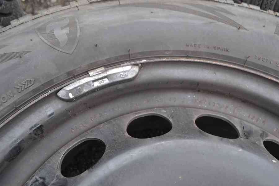 Š.Karoq, S.Ateca – Zánovní zimní komplet 215/60R16 Firestone - foto 2