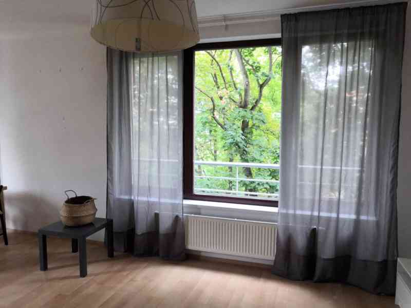 Pronájem moderního bytu 1+kk (40 m²) – Praha 5, Musílkova 13 - foto 6