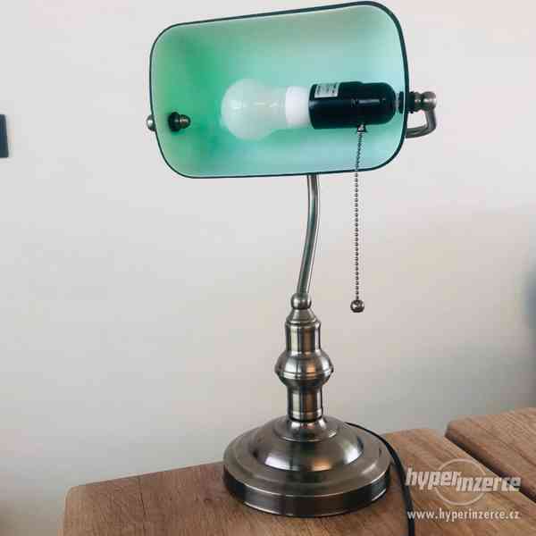 Stolní lampa v zelené a mosazné barvě - foto 3