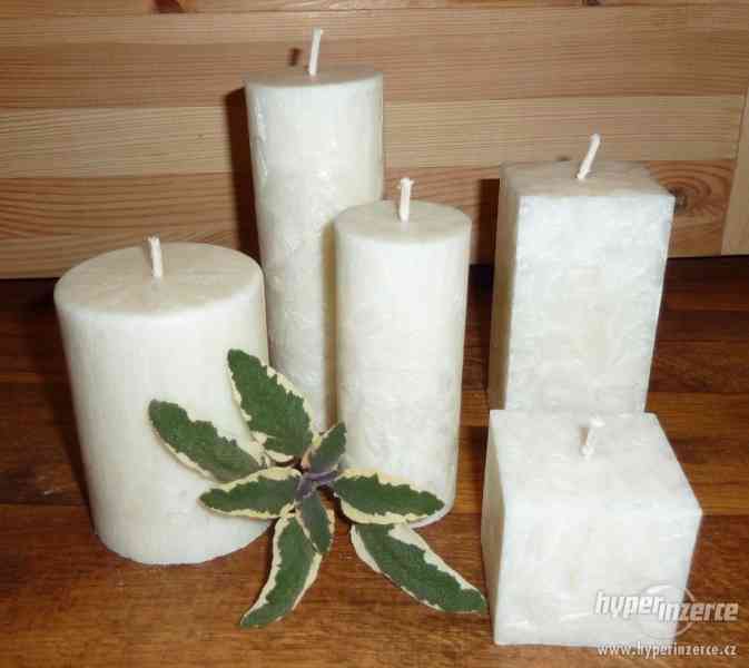 Přírodní ručně vyráběné přírodní svíce s bylinnými esencemi - foto 1