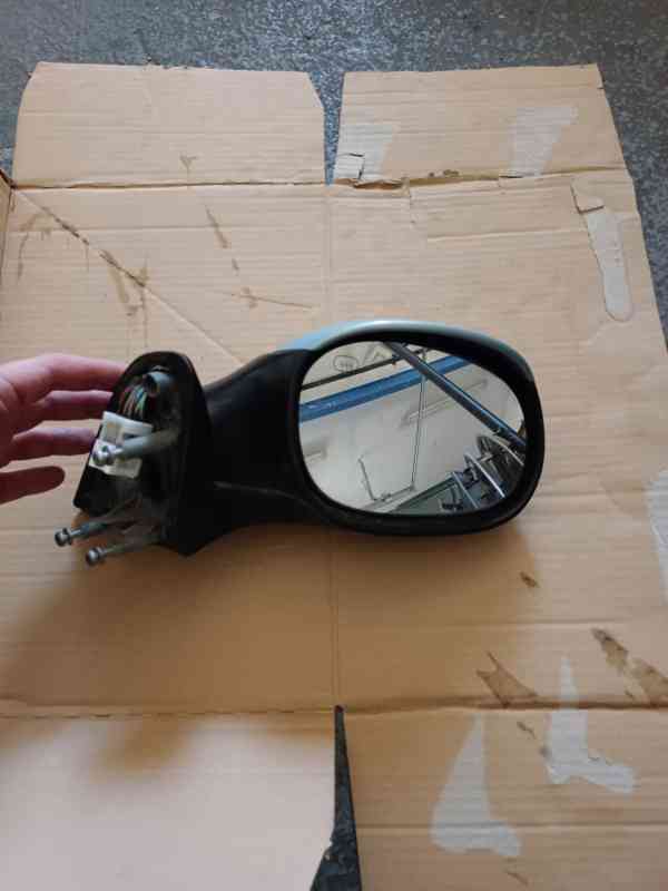 Pravé zrcátko Xsara Picasso 2002 - foto 2