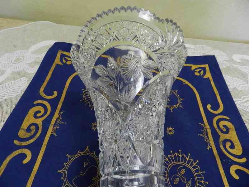 Krásná Art Deco broušená Váza olověné sklo Karlov - foto 3