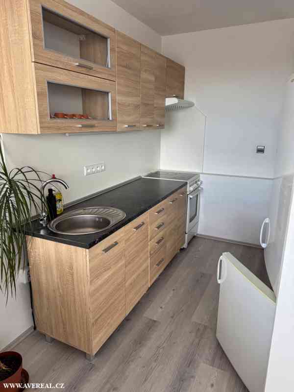 Pronájem světlého bytu 3+1 s lodžií, 77 m2 – Čerčany - foto 4