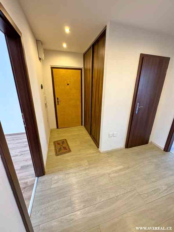 Pronájem světlého bytu 3+1 s lodžií, 77 m2 – Čerčany - foto 9