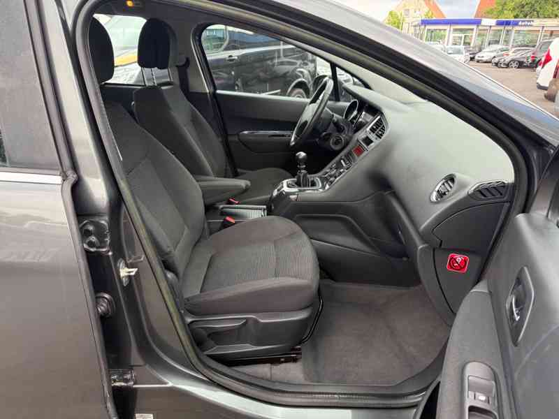 Peugeot 5008 1,6i Active benzín 115kw - foto 17