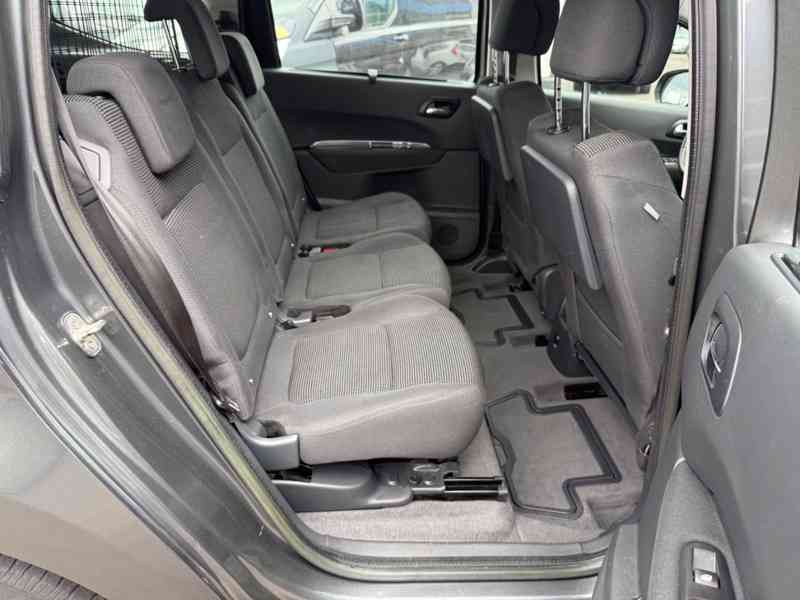 Peugeot 5008 1,6i Active benzín 115kw - foto 6