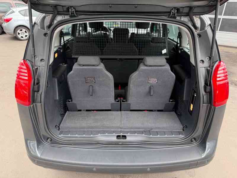 Peugeot 5008 1,6i Active benzín 115kw - foto 13