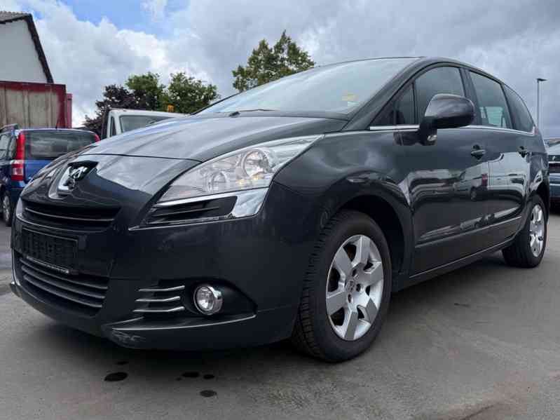Peugeot 5008 1,6i Active benzín 115kw - foto 4