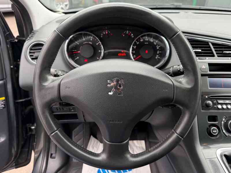 Peugeot 5008 1,6i Active benzín 115kw - foto 12