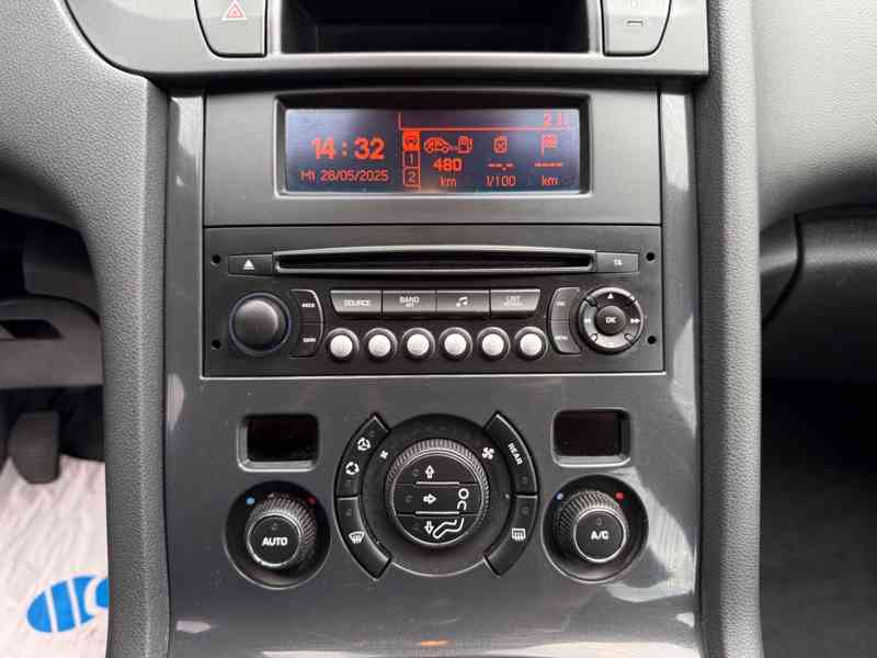 Peugeot 5008 1,6i Active benzín 115kw - foto 16