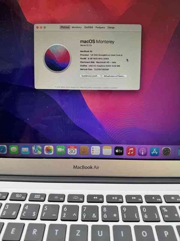 MacBook Air 13" 2015 / i5 / 4 GB / 256 GB - foto 11