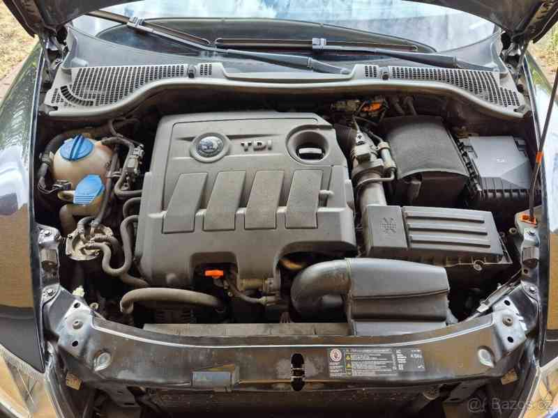 Škoda Octavia 1,6   TDI 77kW (2011) - foto 8