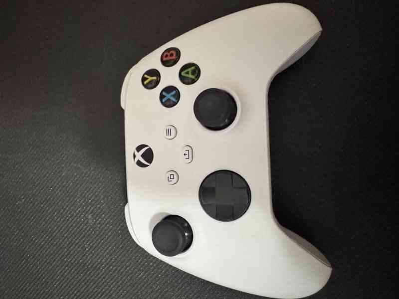 Xbox one X 1 TB - foto 5