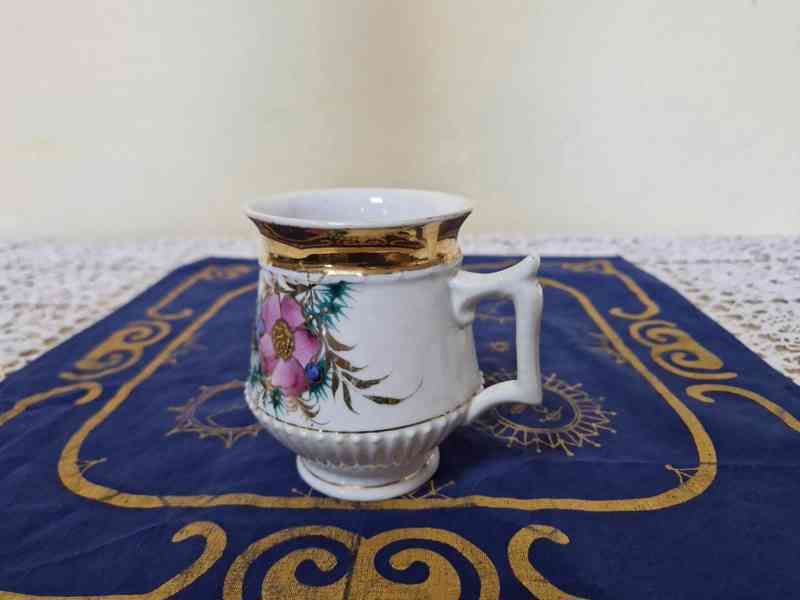 Sbírkový secesní porcelánový Hrnek Mušlák - foto 3