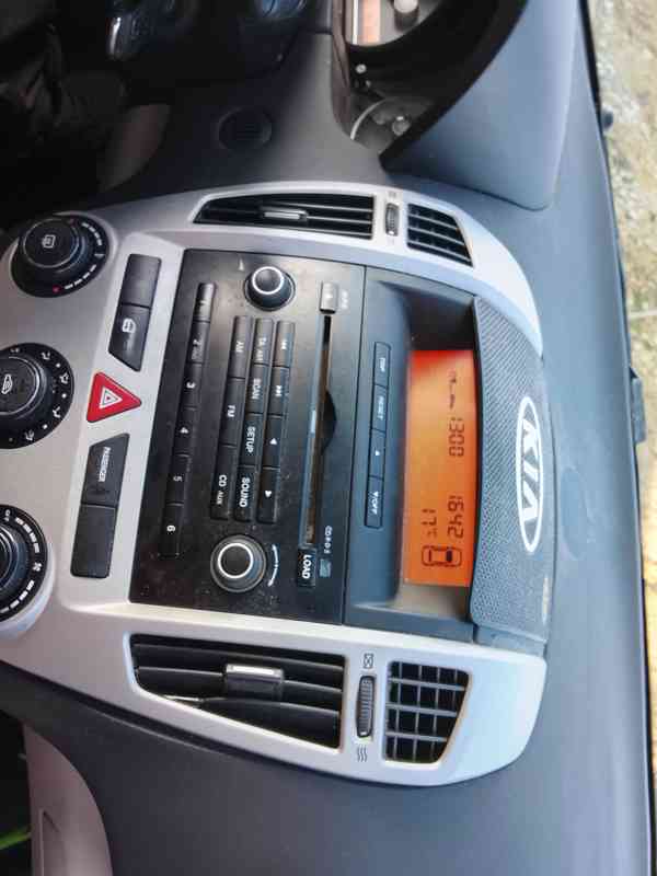 Kia Ceed 1,4 80Kw s LPG - foto 14