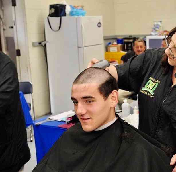 Stříhání vlasů – přivýdělek pro kluky/muže od 18 do 25 let - foto 4