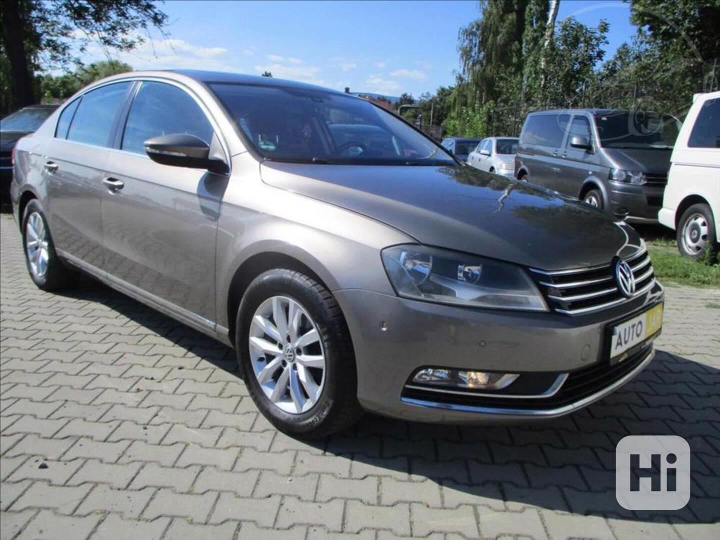 Volkswagen Passat 1,4 TSI SERVISNÍ KNIHA - foto 1