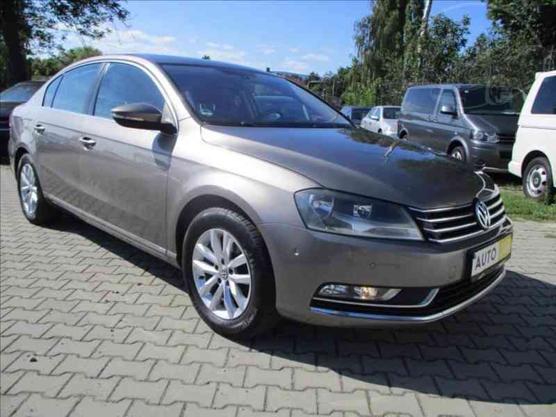 Volkswagen Passat 1,4 TSI SERVISNÍ KNIHA - foto 1