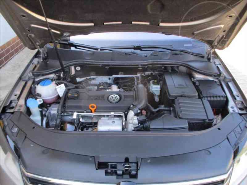 Volkswagen Passat 1,4 TSI SERVISNÍ KNIHA - foto 13