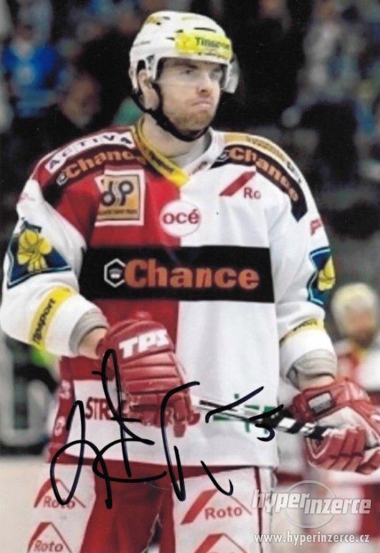 Autogramy hokejistů - foto 7