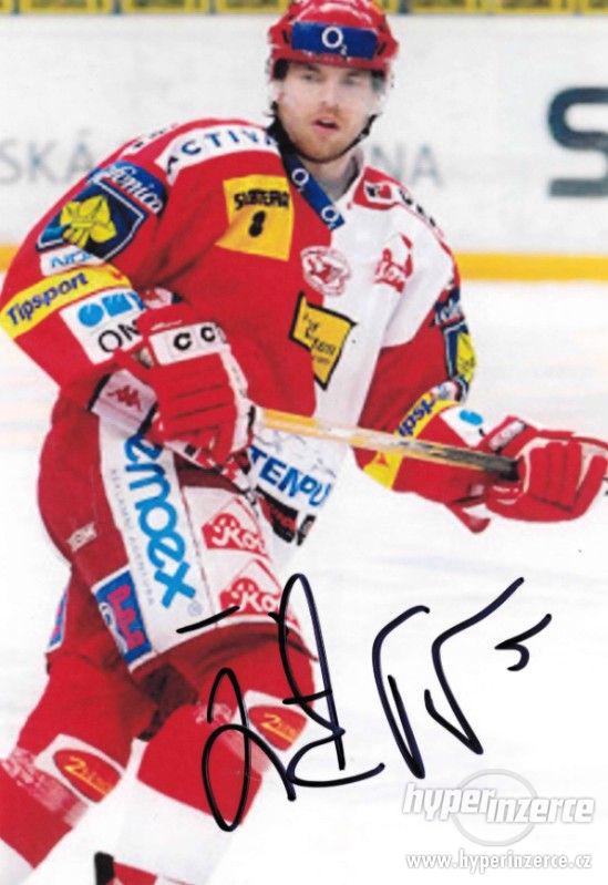 Autogramy hokejistů - foto 8