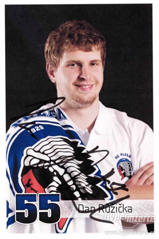 Autogramy hokejistů - foto 39