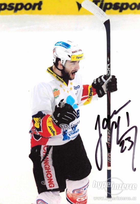 Autogramy hokejistů - foto 48