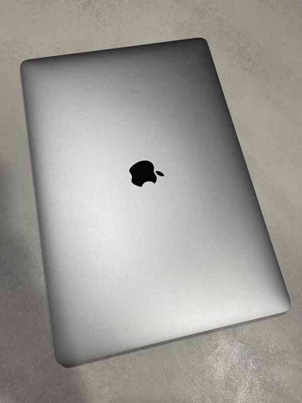 Apple - Hyperinzerce.cz