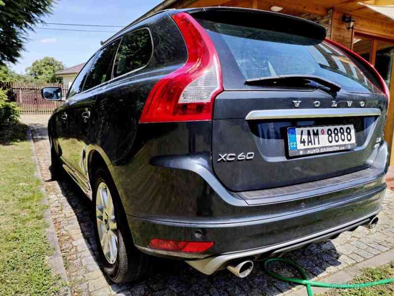 Volvo XC60 2,4   D4 AWD, R-design - foto 5