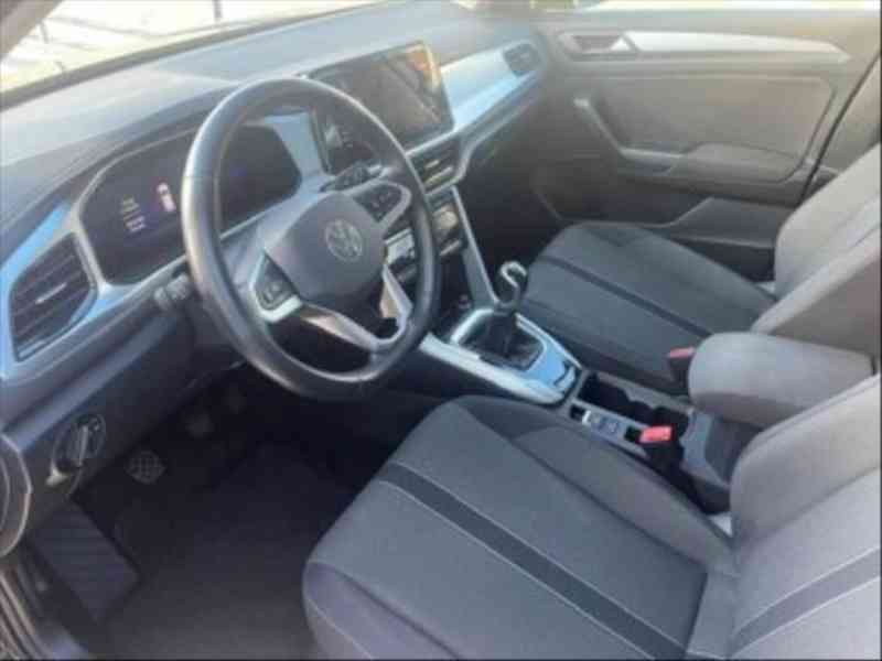 Volkswagen T-Roc 1,0   TSI 81kW | 2023 | - foto 5