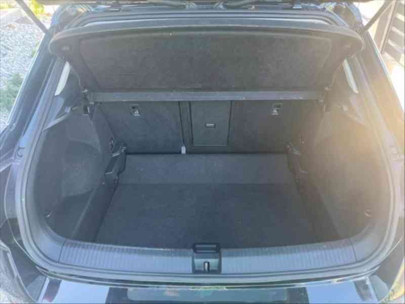 Volkswagen T-Roc 1,0   TSI 81kW | 2023 | - foto 14
