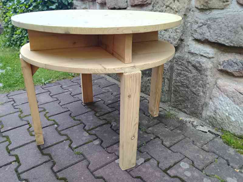 starý kulatý kávový stolek - foto 3