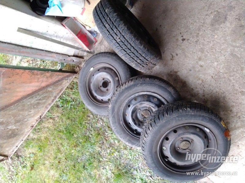Zimní pneu 175/70/R14 - foto 1