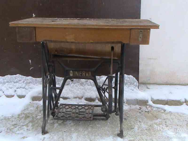 šicí stroj MINERVA - foto 1