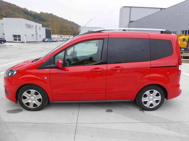 FORD Tourneo Courier Trend 1,5 TDCi 74 kW - foto 2