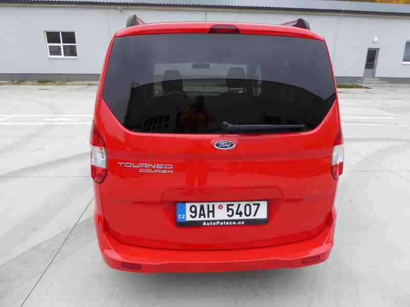 FORD Tourneo Courier Trend 1,5 TDCi 74 kW - foto 4