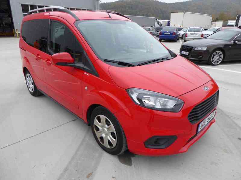 FORD Tourneo Courier Trend 1,5 TDCi 74 kW - foto 7