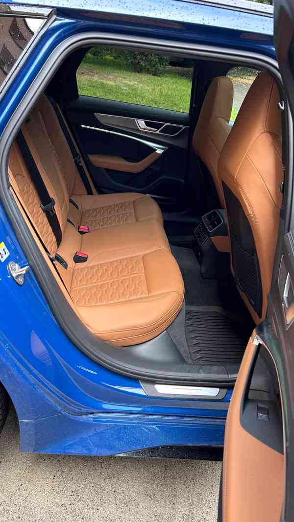 Audi RS 6 Avant 4.0 TFSI quattro - foto 12