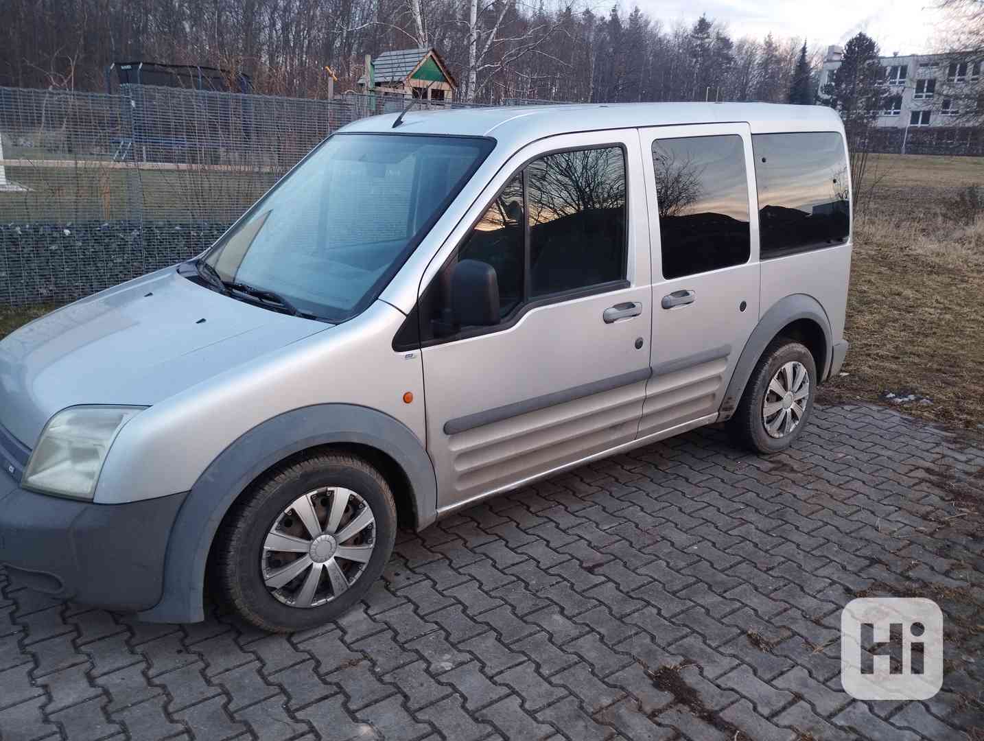 Ford Connect Tourneo 1,8 TDCi - foto 1