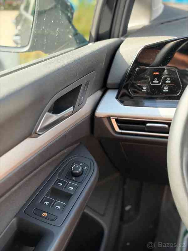 Volkswagen Golf 1,0   TSI 81 kW (110 k) - foto 8