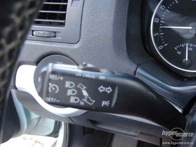 Škoda Octavia 1.6 TDI Combi r.v.2010 (druhý majitel) - foto 11