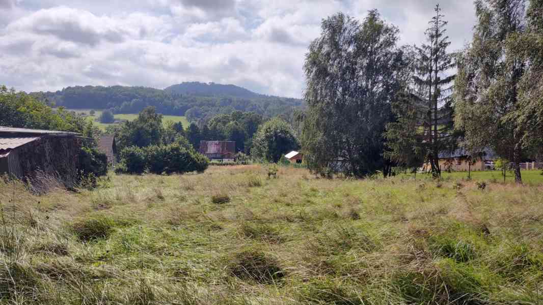 Zasíťovaný pozemek pro stavbu RD u České Lípy - foto 4