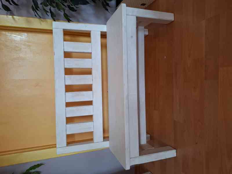 Prodám novou dětskou dřevěnou lavičku z masivu - foto 2