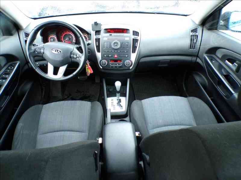 Kia Cee´d 1,6 i16V AUTOMAT - foto 5