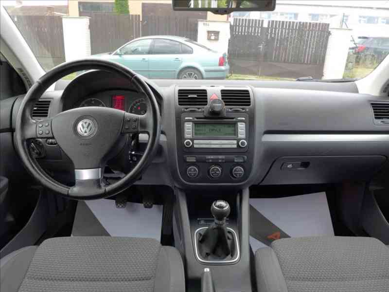 Volkswagen Golf 2,0 TDi SPORTLINE, 1.MAJ - foto 6