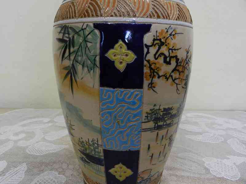 Hezká větší ručně malovaná keramická Váza - foto 5