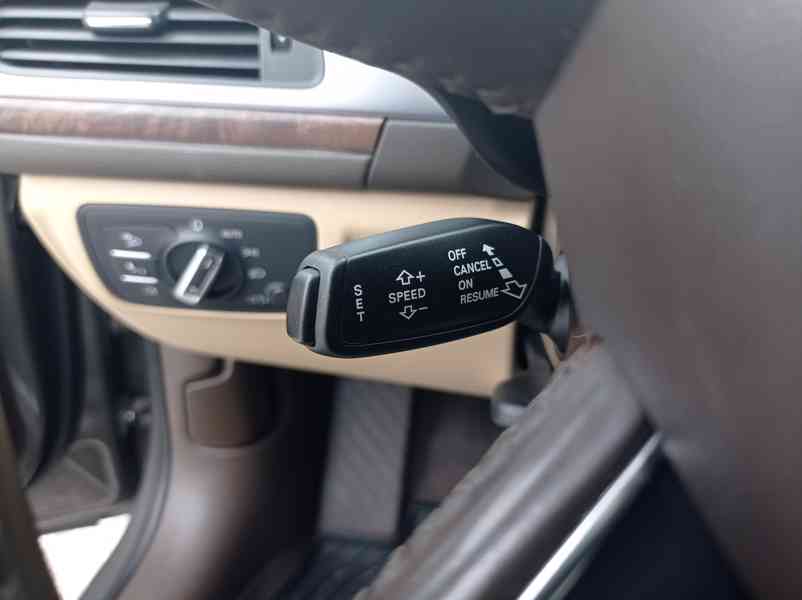 Audi A6 Avant 3.0 TDI Quattro/Full LED/Tažné - foto 29