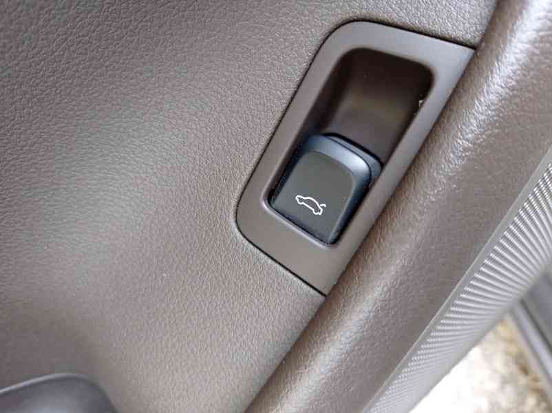 Audi A6 Avant 3.0 TDI Quattro/Full LED/Tažné - foto 12